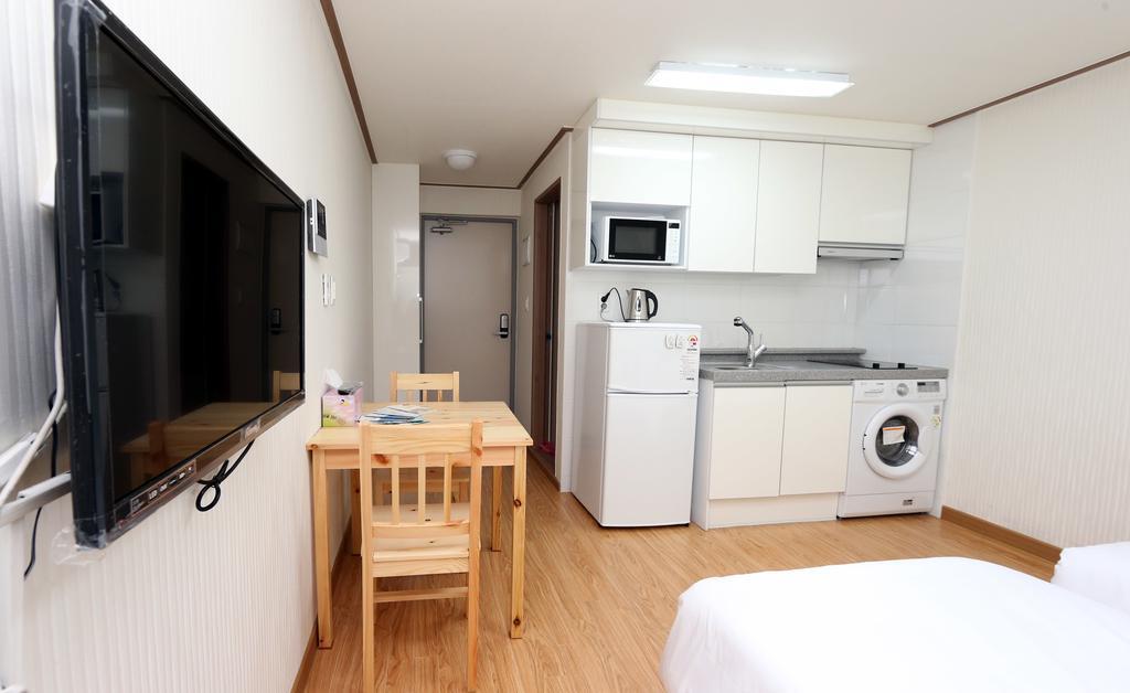 Stay Hongdae & Sinchon Aparthotel *