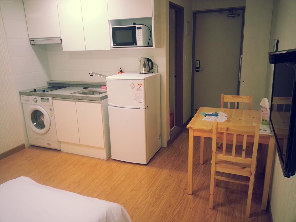 Stay Hongdae & Sinchon Aparthotel *