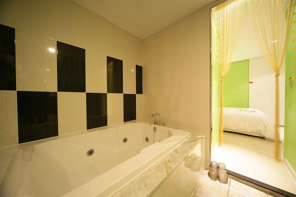 Lanuit Hotel