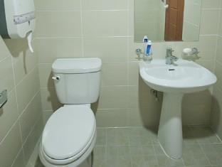 Guest house 24 Sinchon Hongdae