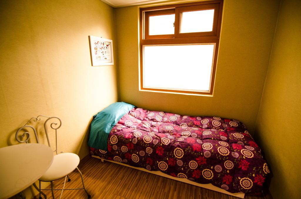Guest house Kimchee Sinchon