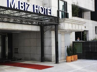 Hotel M. Biz