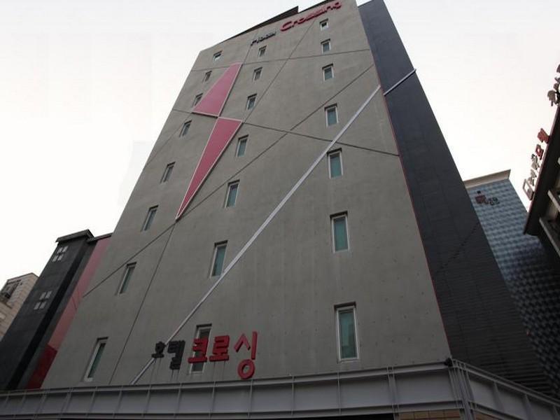 Hotel Crossing 2*