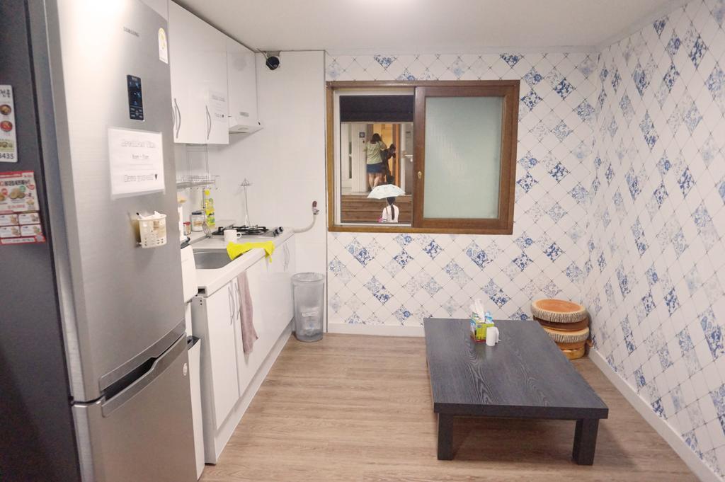 Hostel Able Hongdae *