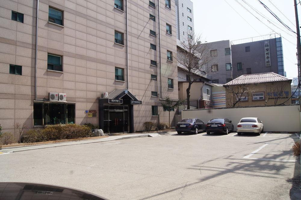 Hotel Gogoong 2*