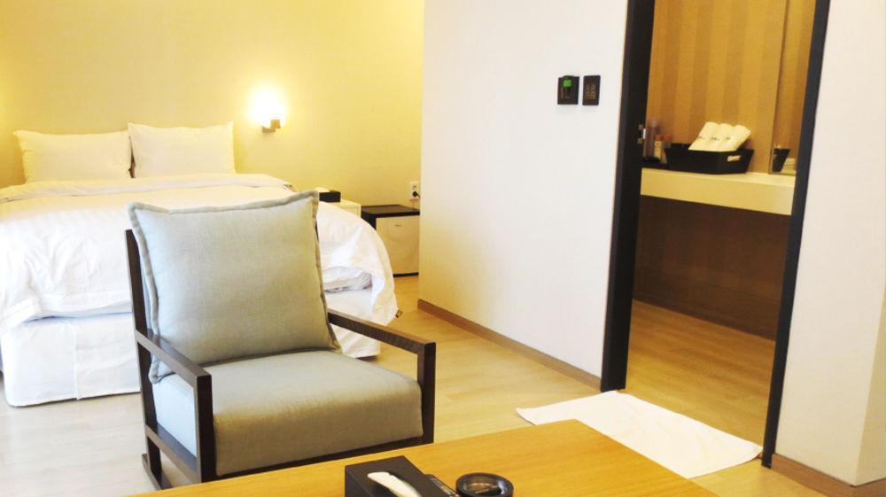 Hotel Khan