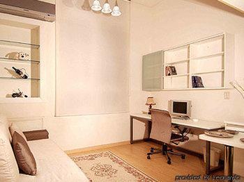 Gangnam Coop Apartment *