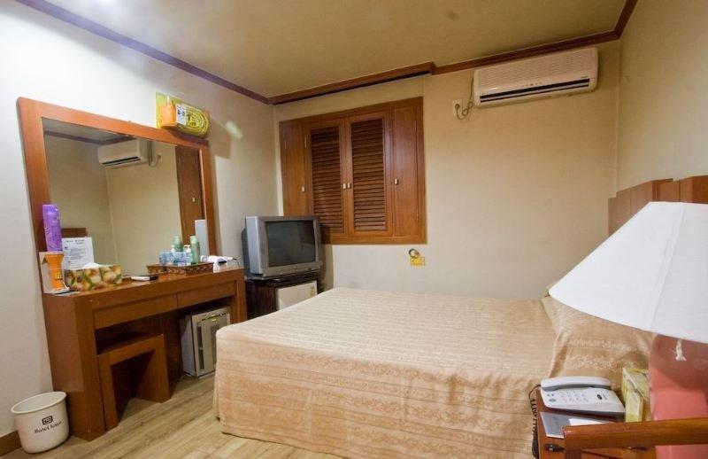 Kaya Tourist Hotel