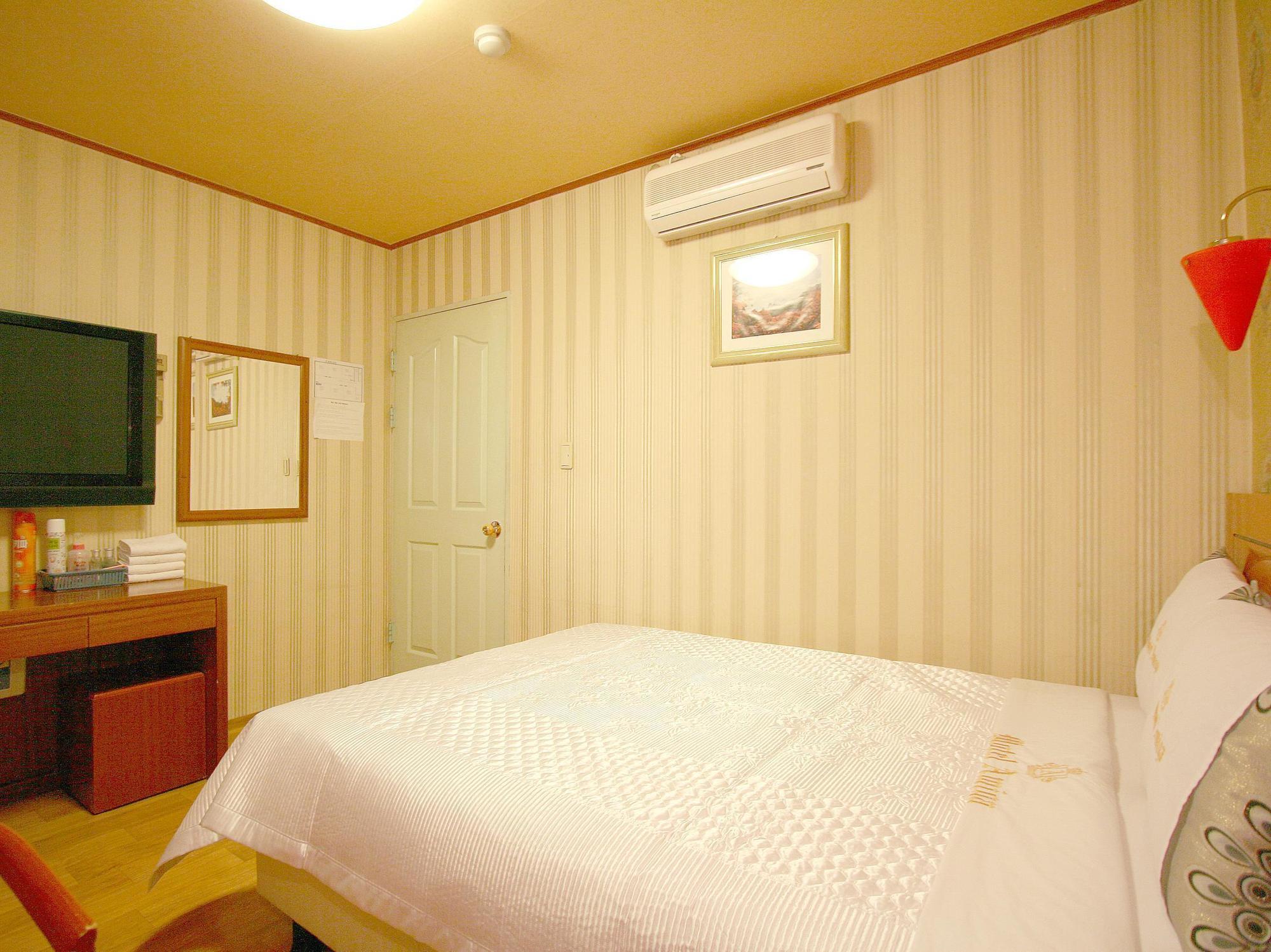 Amiga Hotel 3*
