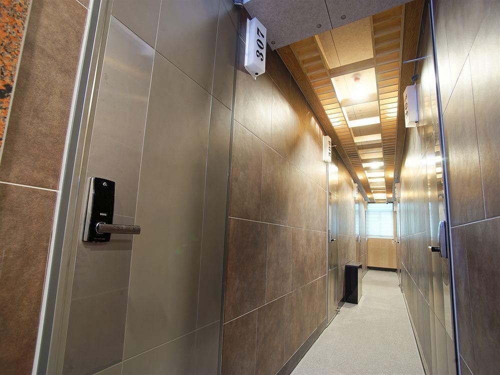 D.h Sinchon Guest house 2*