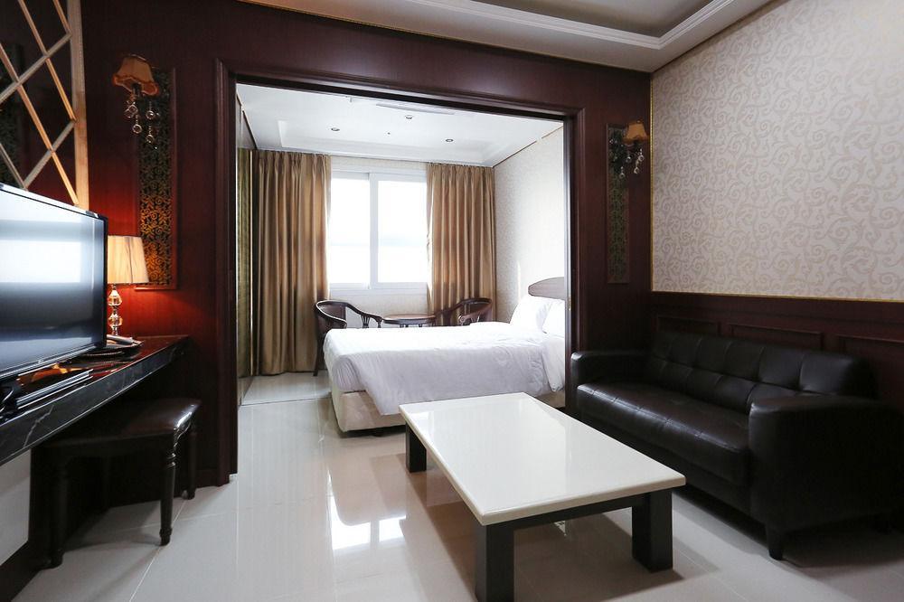 Intercity Hotel