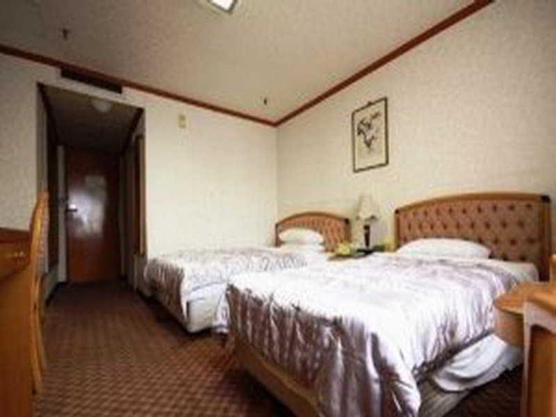 Kyungnam Tourist Hotel