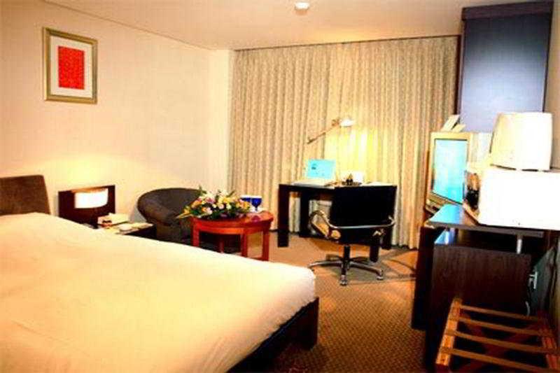 Young Dong Hotel