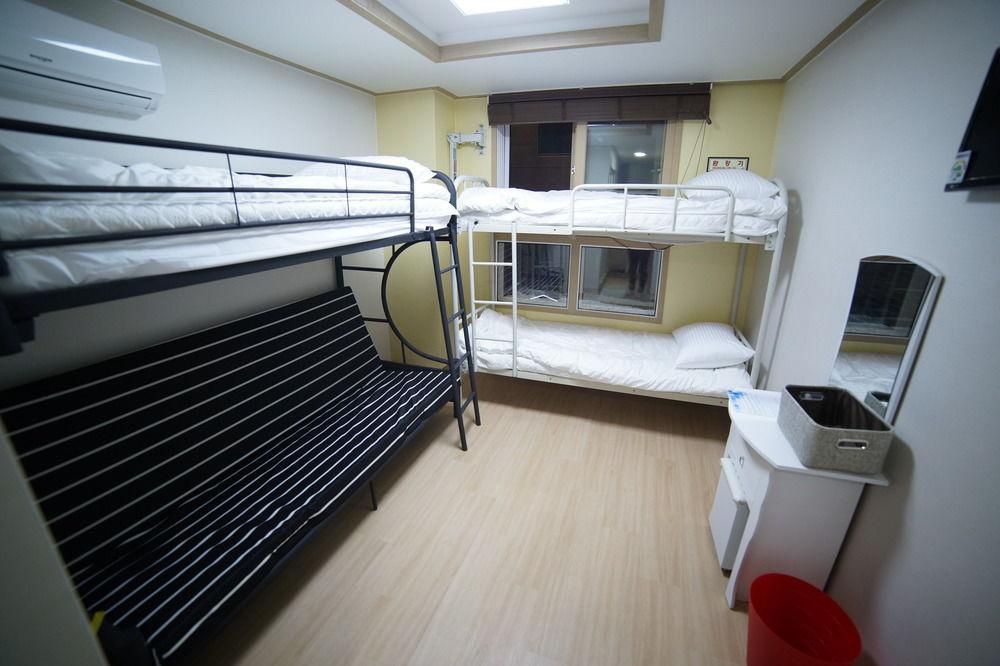 Cozybox Guest house *