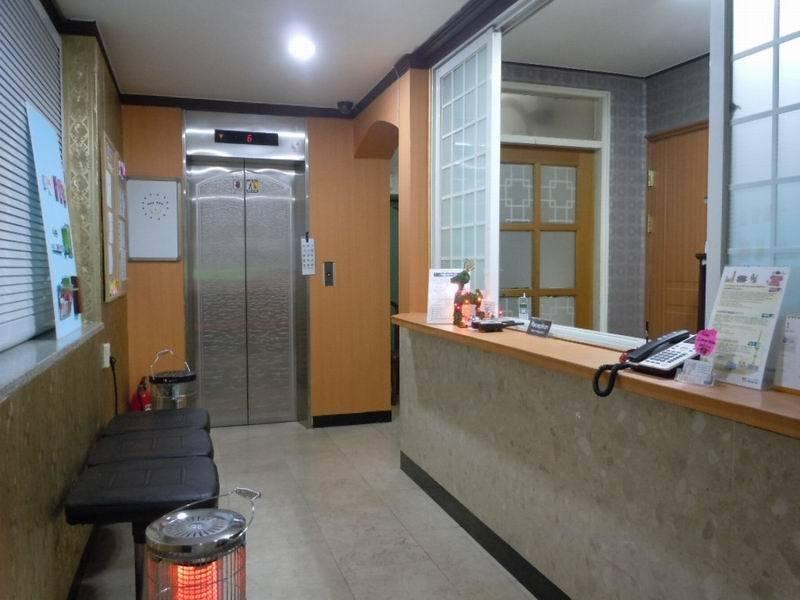 Petercat Shinchon Hotel Seoul