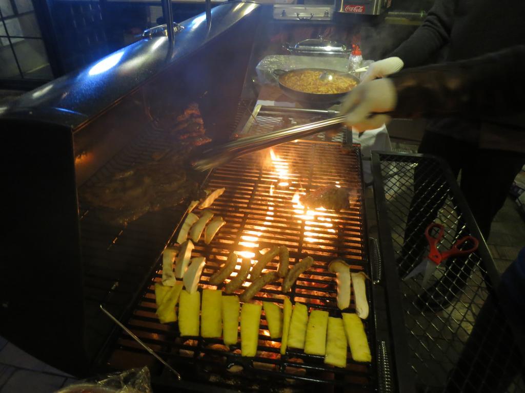 Hostel Inno & Pub Lounge Hongdae Seoul