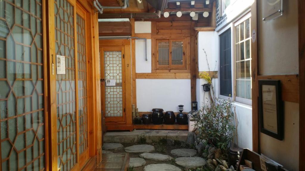 Rumah tetamu Yeonwoo 2*