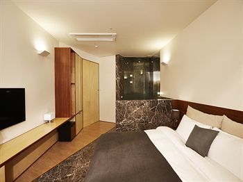 Hotel Snow