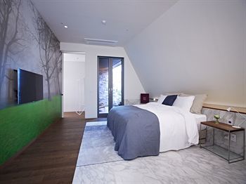 Snow Hotel 3*