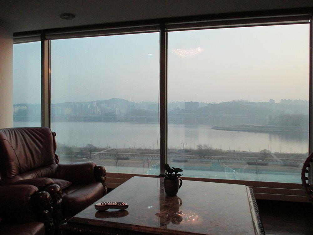 Hotel River View House