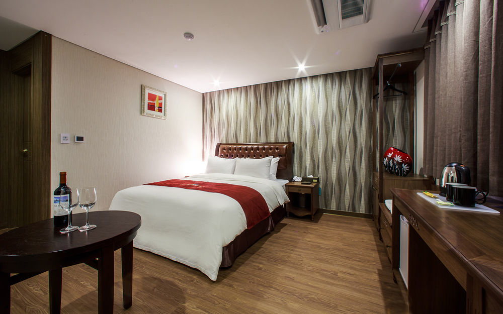 Harmony Hotel