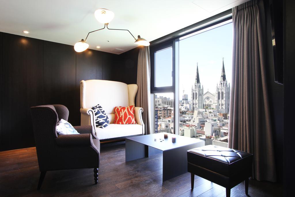 Richwell Hotel