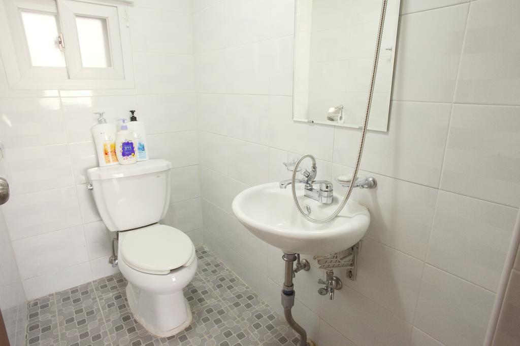 Icos 2 For Female Guest house 2*