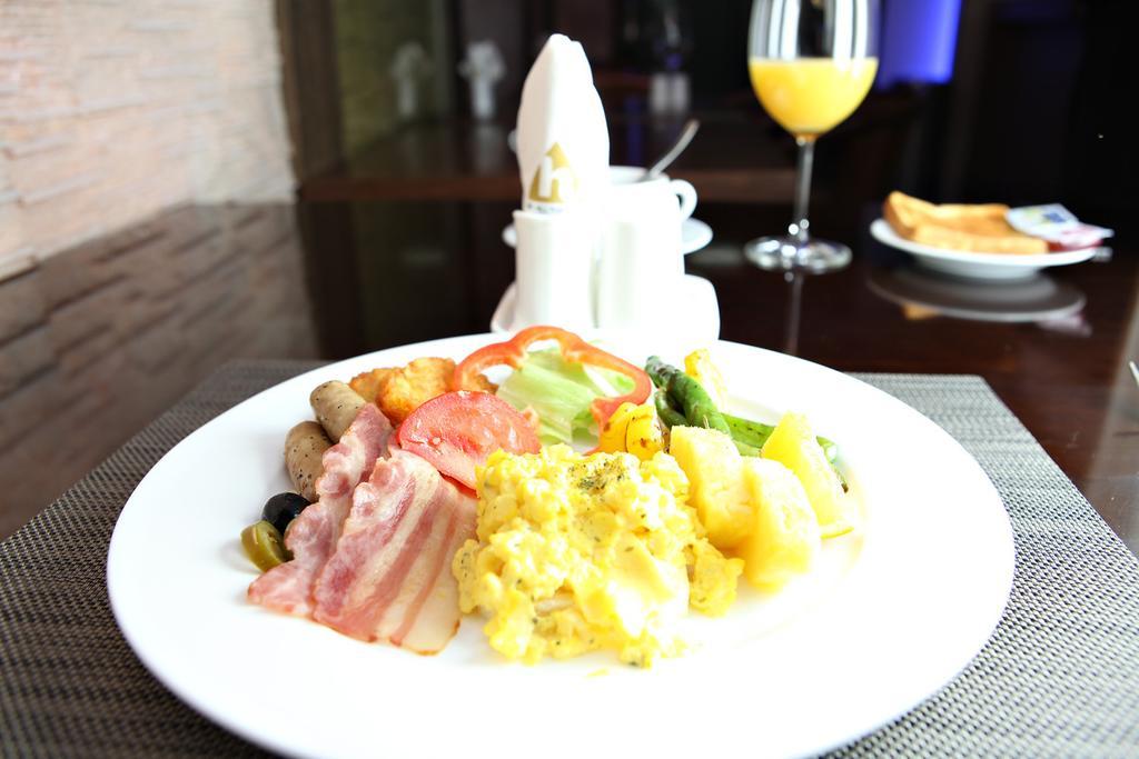 Hotel New Hilltop 3*