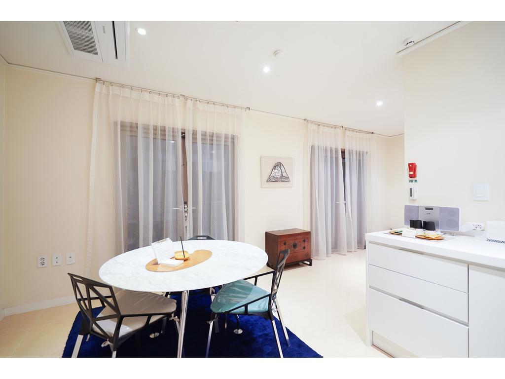 Apartment The Win Art House