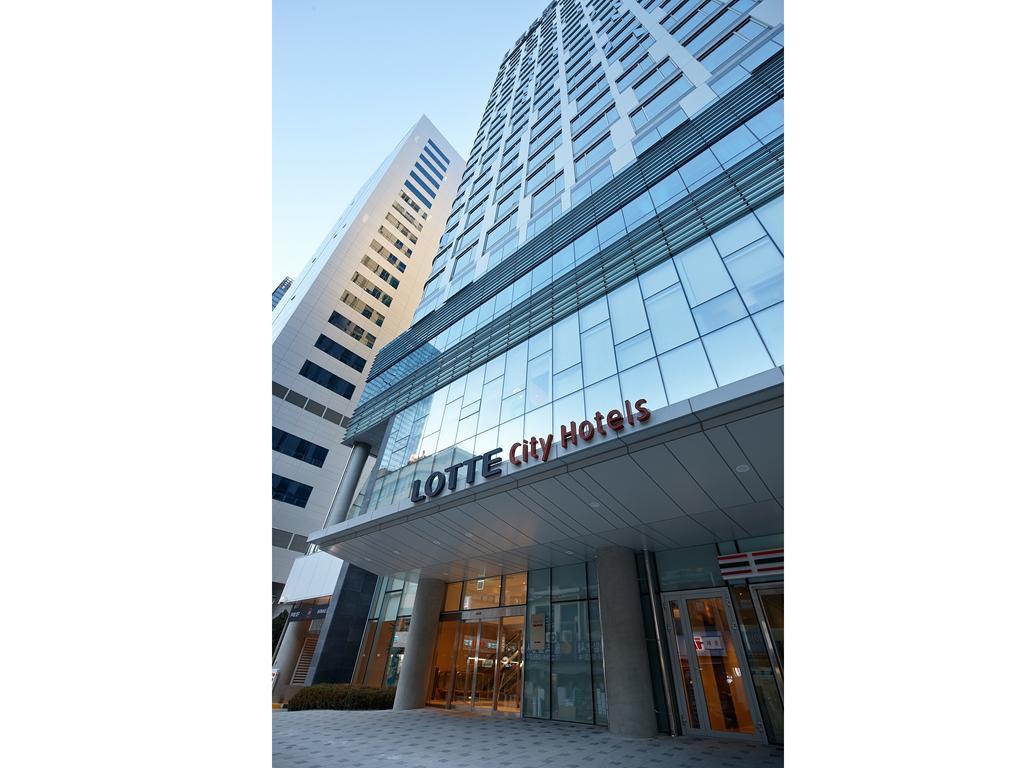 Lotte Myeongdong 4*