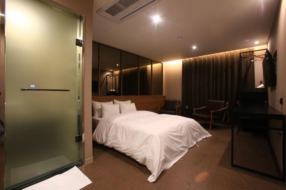 Yeoksam Star Premier Motel