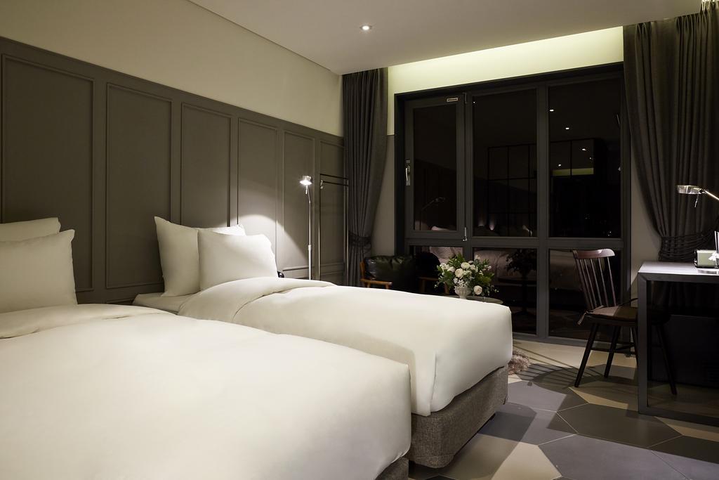Hotel 9 Brick