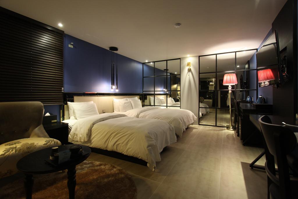 Premier Hotel Xym Hotel 2*