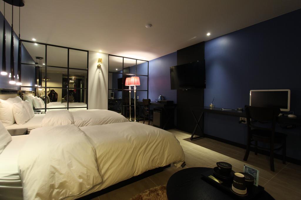 Premier Hotel Xym Hotel 2*