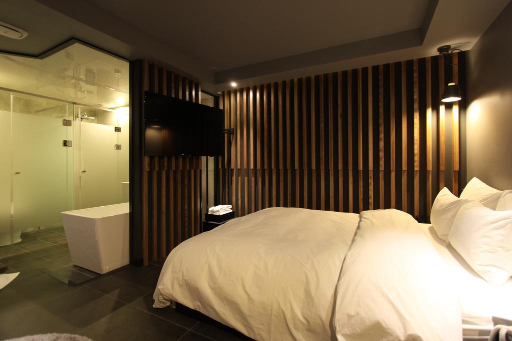 Premier Hotel Xym 2*