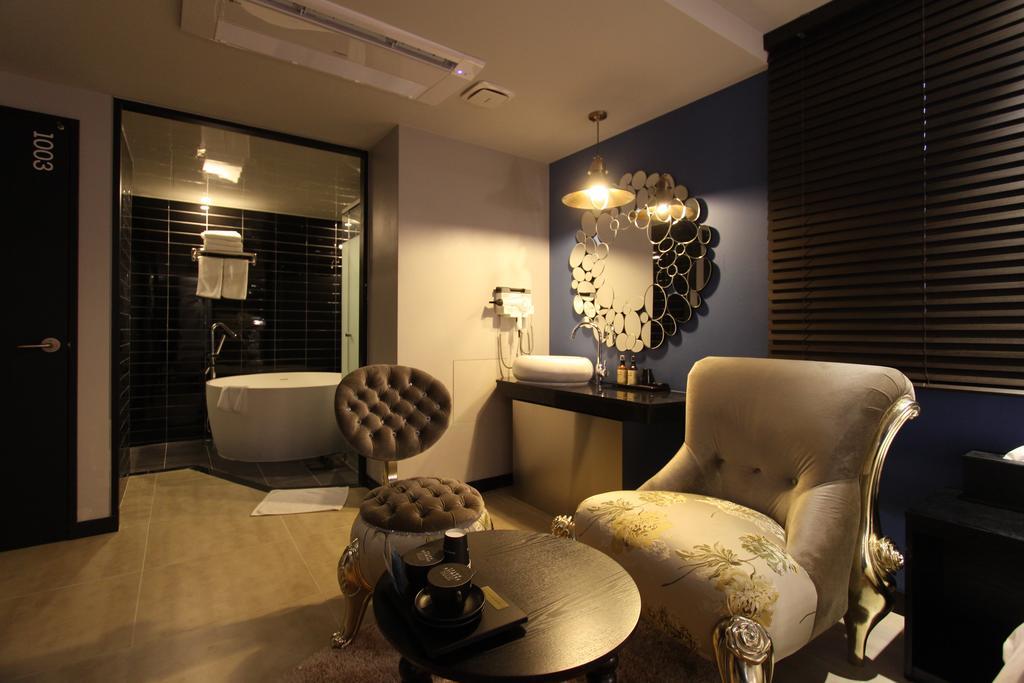 Premier Hotel Xym Hotel 2*