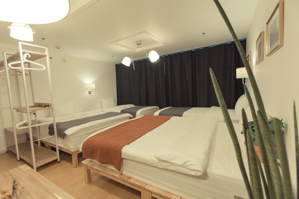 Hygge House In Hongdae Seul