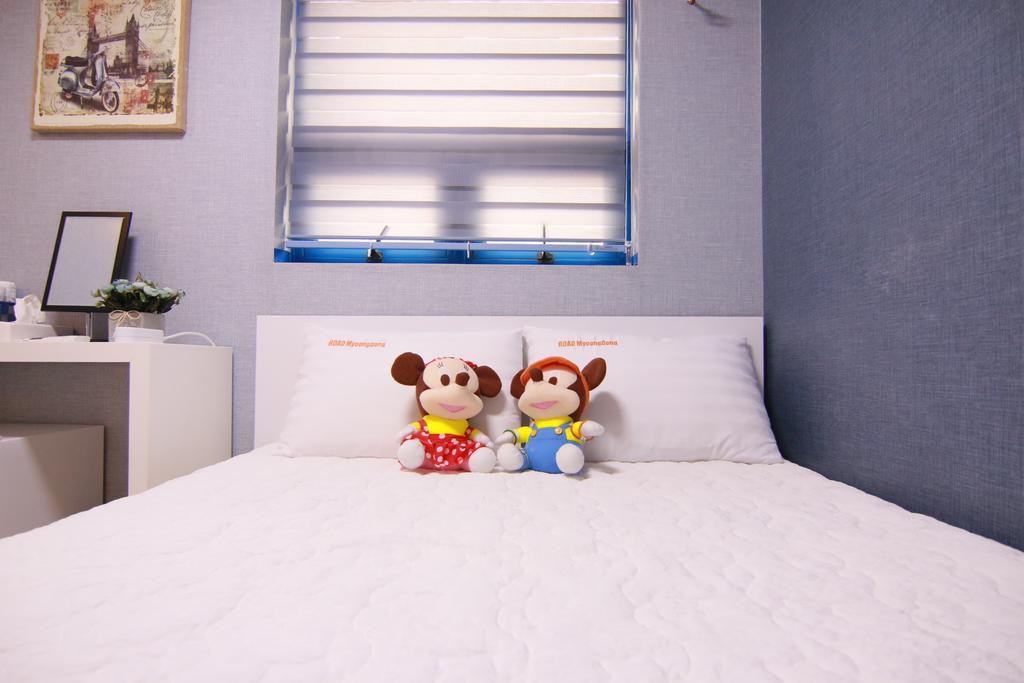 Road Myeongdong Guest house 2*