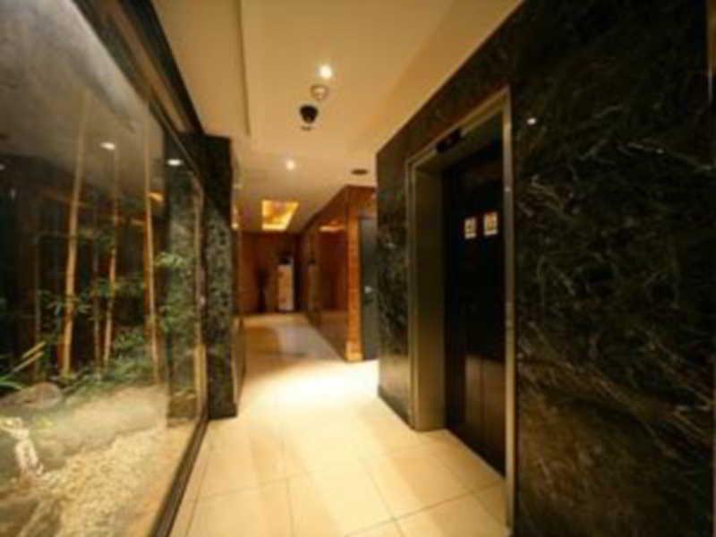 Spring 21 Sinchon Motel *