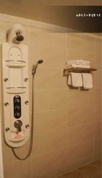 Two Be In Tourist Hotel Seoul
