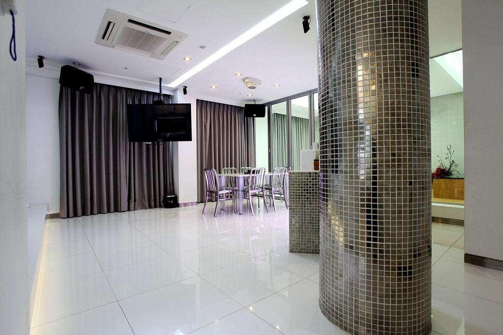 Life Style R Hotel