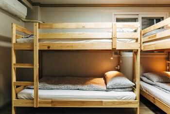 Hotel 10 -