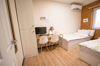 Hotel Seowon Gyeongbok -