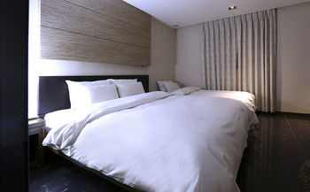 Hotel Imt 3*