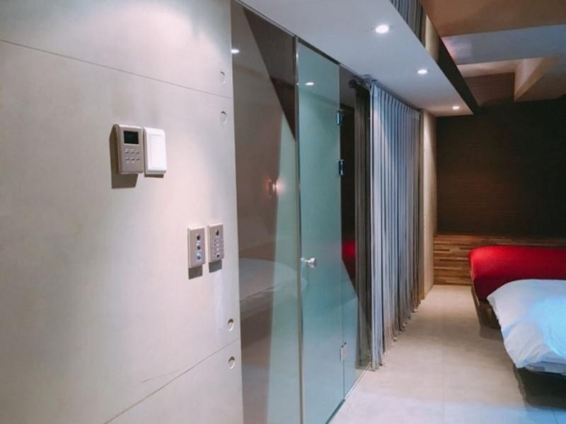 Tria Business & Boutique 3*
