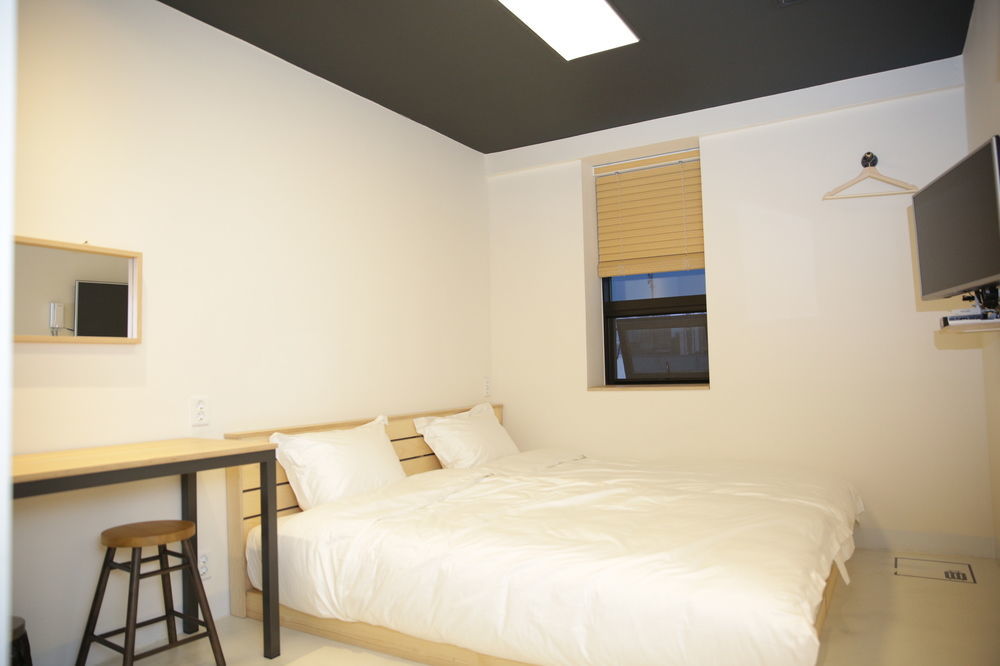 96bun;z Travellers Hotel