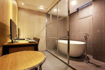 Hotel H Avenue Gangnam Yeoksam 3*