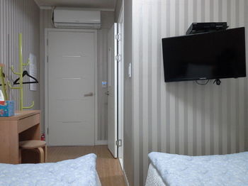 Hotel Mama 2*