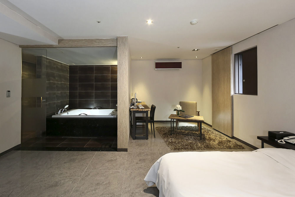 Hotel Imt 3*