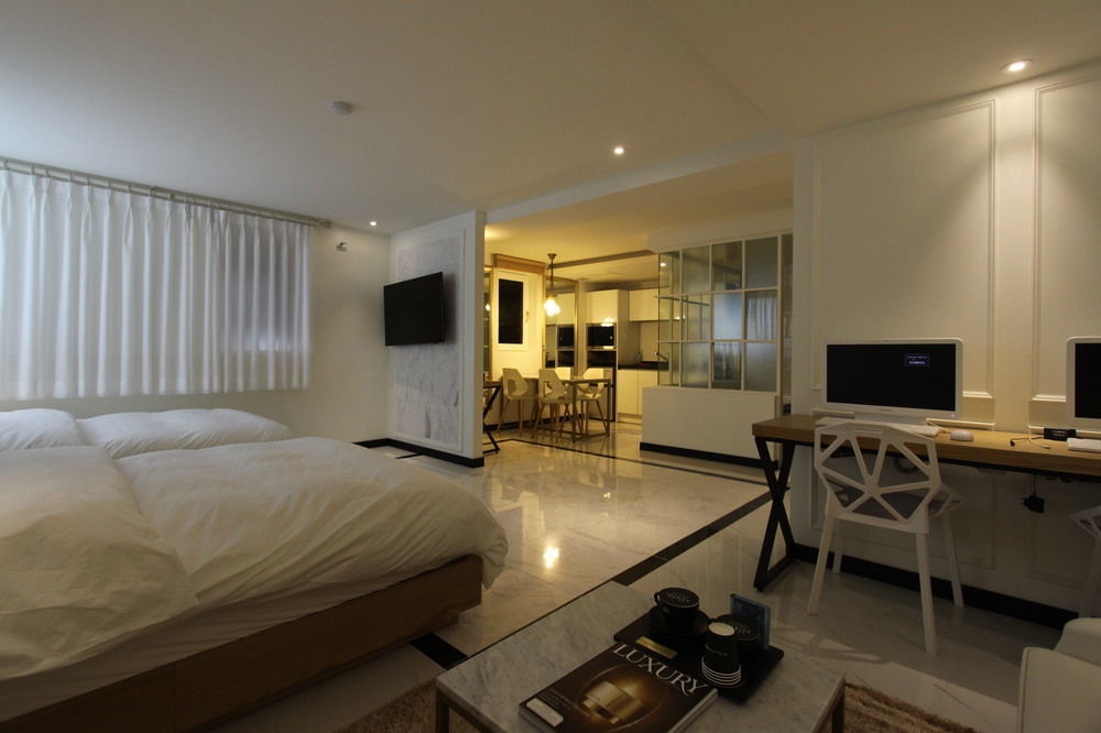 Premier Hotel Xym
